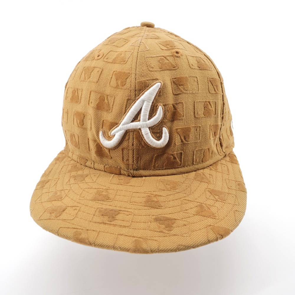 New Era Atlanta Braves‎ MLB 59FIFTY Embossed Fitted Hat Tan Mens 7 1/4